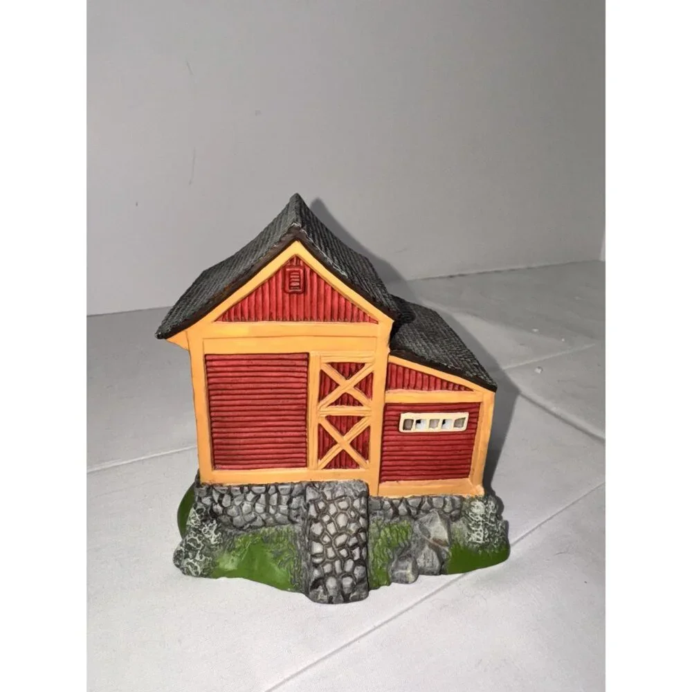 Handcrafted Ceramic Red Barn Figurine Rustic Design Approx. 5.5" Height 5.75" Wi - Picture 4 of 6